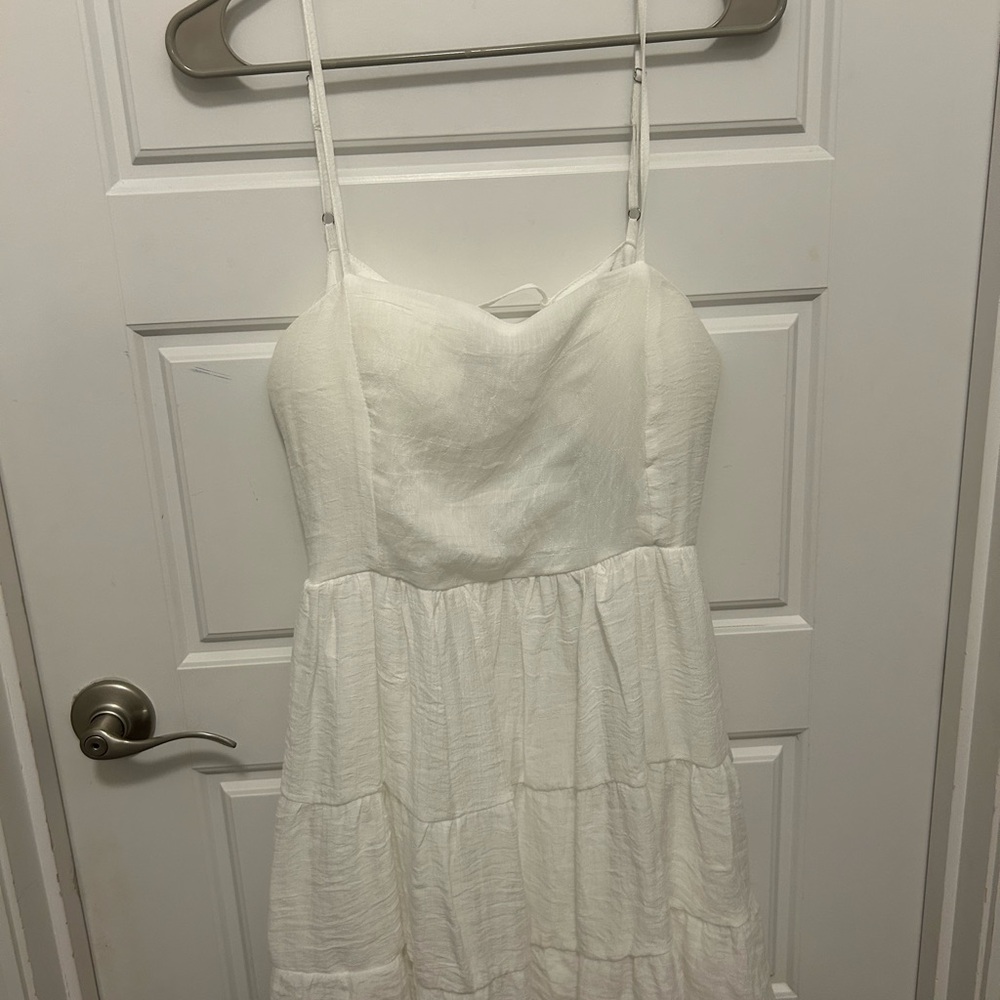 White Sleeveless Dress
